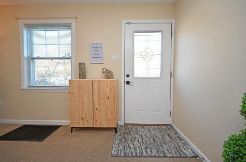 221 Harvest Ln, Cincinnati OH exterior