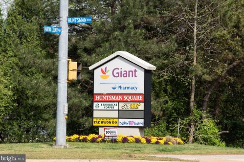 6705 Little Ann Ct, Springfield VA  22152-2629 exterior