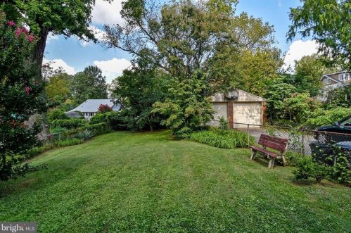 2013 Glen Ross Rd, Silver Spring MD 20910-2125 exterior