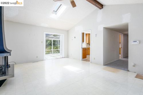 6 Pillon Real, Concord CA  94523-1622 exterior