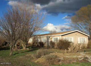 121 Willow Tree Ln, Toppenish, WA 98948-9546
