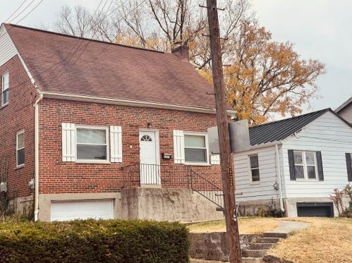 6020 Graceland Ave, Cincinnati, OH 45237-4818
