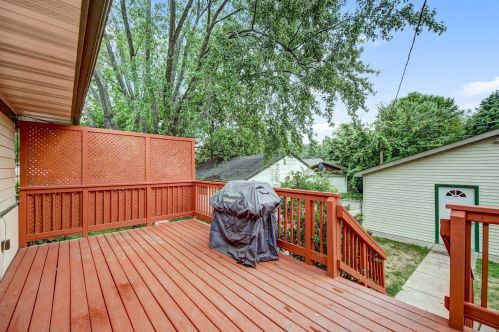 1132 Cook Ave, Saint Paul MN  55106-3325 exterior