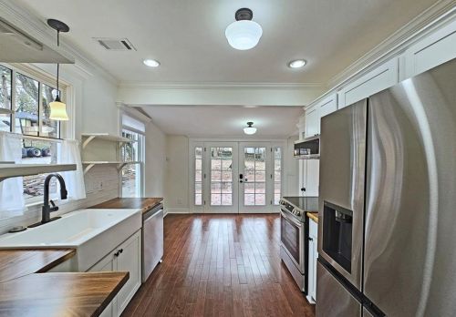 1321 Memorial Dr, Atlanta GA  30317-1713 exterior
