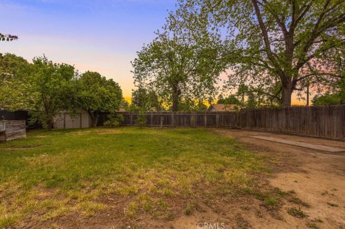 5766 Grand Ave, Riverside CA  92504-1300 exterior