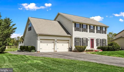 75 Allwood Dr, Hanover, PA 17331-7796