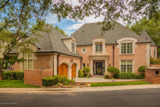 1 Edgewater Dr, Amarillo TX  79106-4155 exterior