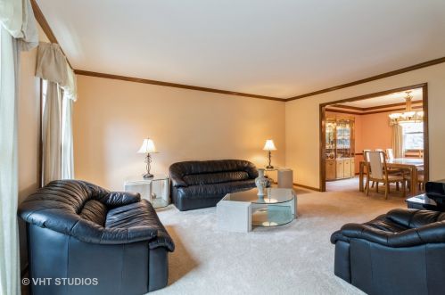 1412 Meander Dr, Naperville, IL 60565-4103
