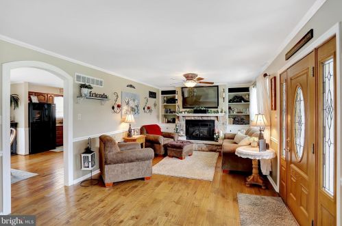 716 Paradise Rd, Aberdeen MD  21001-1613 exterior