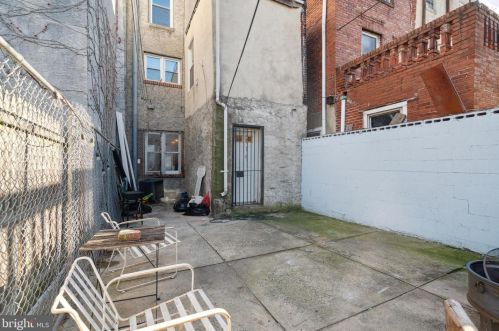1522 4 St, Philadelphia PA 19148-1303 exterior