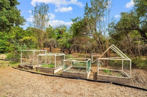 313 Flamingo Dr, Austin TX  78734-4705 exterior