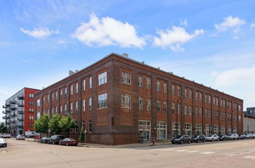 801 Washington Ave, Minneapolis MN  55415-0012 exterior
