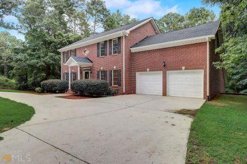 1425 Springwood Cir, Conyers GA  30012-4229 exterior