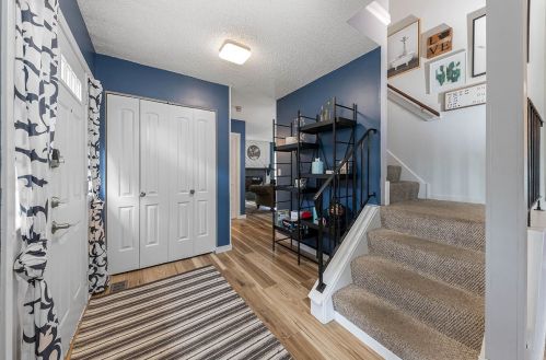 1042 Bothwell Cir, Lemont, IL 60440-1669