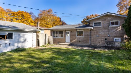 658 Bennett Ave, Palatine, IL 60067-6706