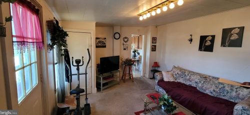 202 Penn St, York, PA 17401-2913