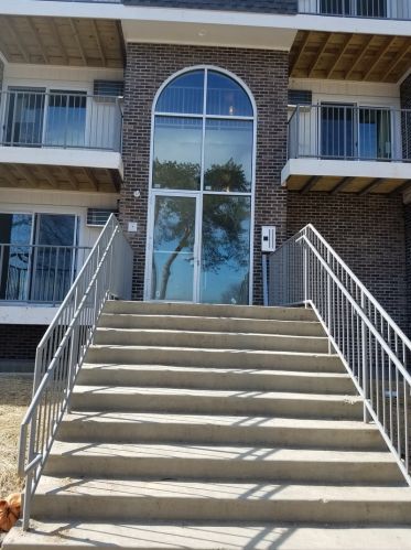 848 Mcintosh Ct, Wheeling IL  15203-2264 exterior