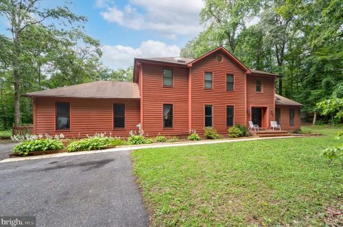 2018 Huntwood Dr, Gambrills, MD 21054-2033