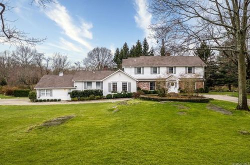 69 Calhoun Dr, Greenwich, CT 06831-4435