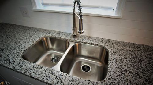 6099 Katherine Rd, Rex GA 30273-1119 exterior