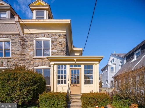 215 Gravers Ln, Philadelphia PA  19118-2802 exterior