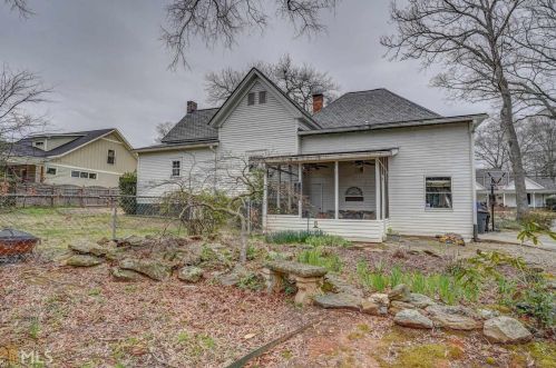 2186 Conyers St, Porterdale, GA 30014-2835
