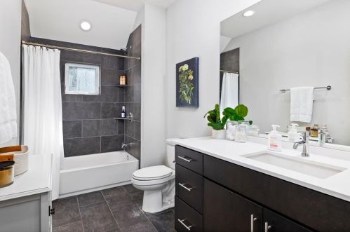 3100 Aldwyche Dr, Austin TX  78704 exterior