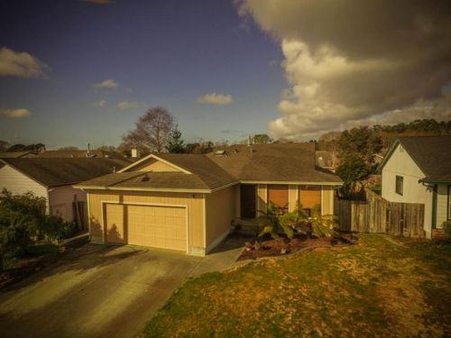 1345 Winchester Ave, Mckinleyville, CA 95519-8802