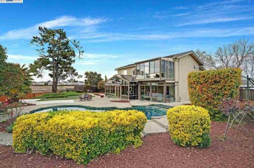 8177 Merion Dr, Newark, CA 94560-1551