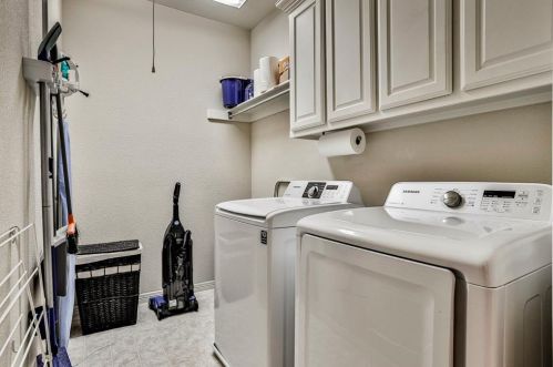 8216 Bridge St, Fort Worth TX 76103-1350 exterior