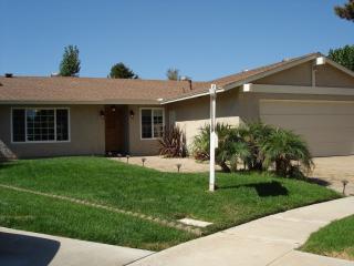 14439 Baylor Cir, Moorpark, CA 93021-1305