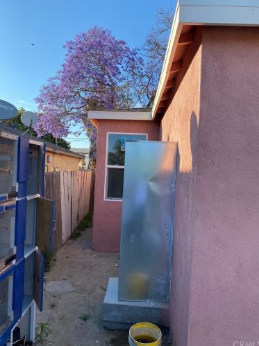 132 Caldwell St, Compton CA  90220-4807 exterior