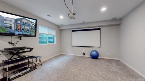 9372 58 Pl, Denver CO 80238 exterior