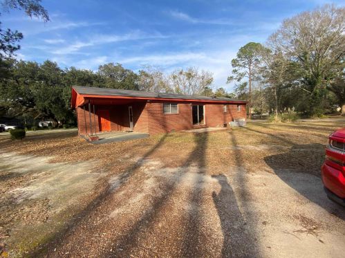 158 Court Dr, Camilla, GA 31730-2331