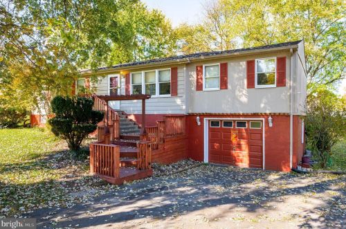 7419 Martinsburg Pike, Shepherdstown, WV 25443-4334