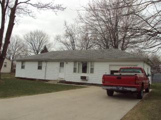 1729 Klug Dr, Fort Wayne IN  46818-1872 exterior