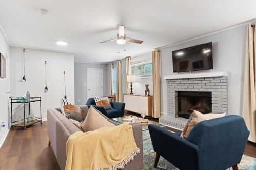 1609 Bridgeport Dr, Atlanta GA  30318-3331 exterior