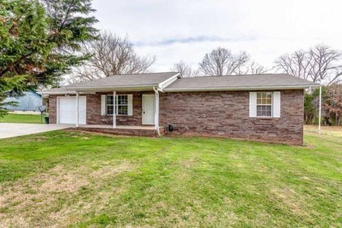 121 Stowers Dr, Corryton, TN 37721-5223