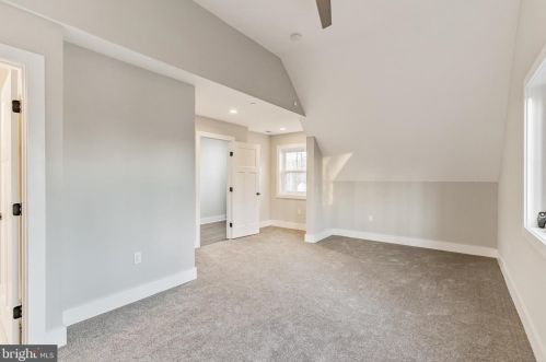 5089 Lerch Dr, Shady Side MD 20764-9650 exterior