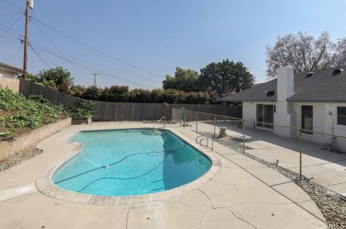 9840 Corella Ave, Whittier CA  90603-1732 exterior