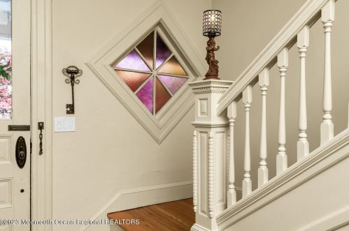 35 Leroy Pl, Tinton Falls NJ  07701-1712 exterior