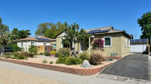 7106 Willis Ave, Van Nuys, CA 91405-3028