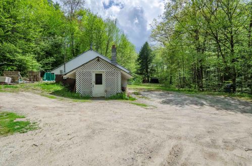 36 Falls Rd, Hillsboro, NH 03244-6304