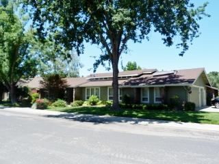 2725 Raintree Pl, Modesto, CA 95355-4646