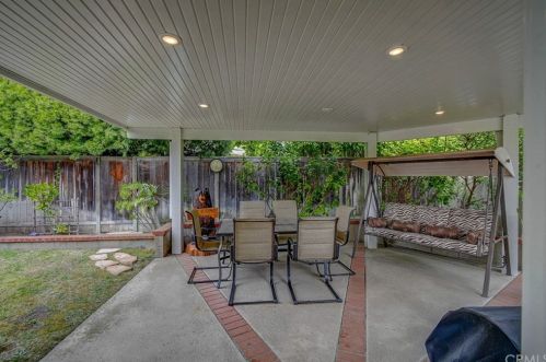 7 Deer Spg, Irvine CA  92604-3011 exterior