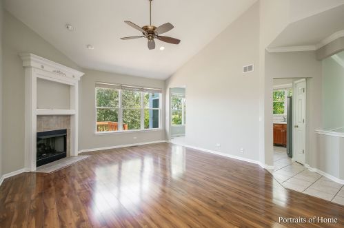 24136 Apple Creek Ln, Plainfield, IL 60586-1718