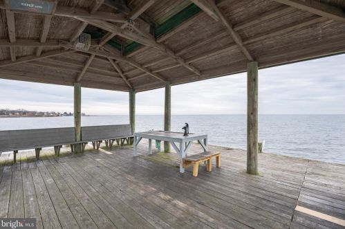 1219 Spruce Ave, Shady Side MD 20764-9562 exterior