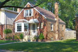 11349 Washtenaw Ave, Chicago, IL 60655-1919