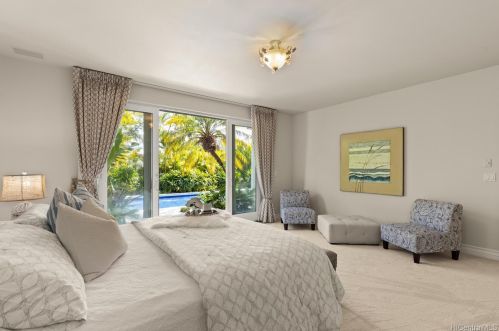 4753 Farmers Rd, Honolulu HI  96816-5443 exterior