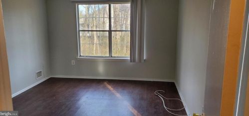 78 Willow Ct, Trenton NJ  08619-4625 exterior